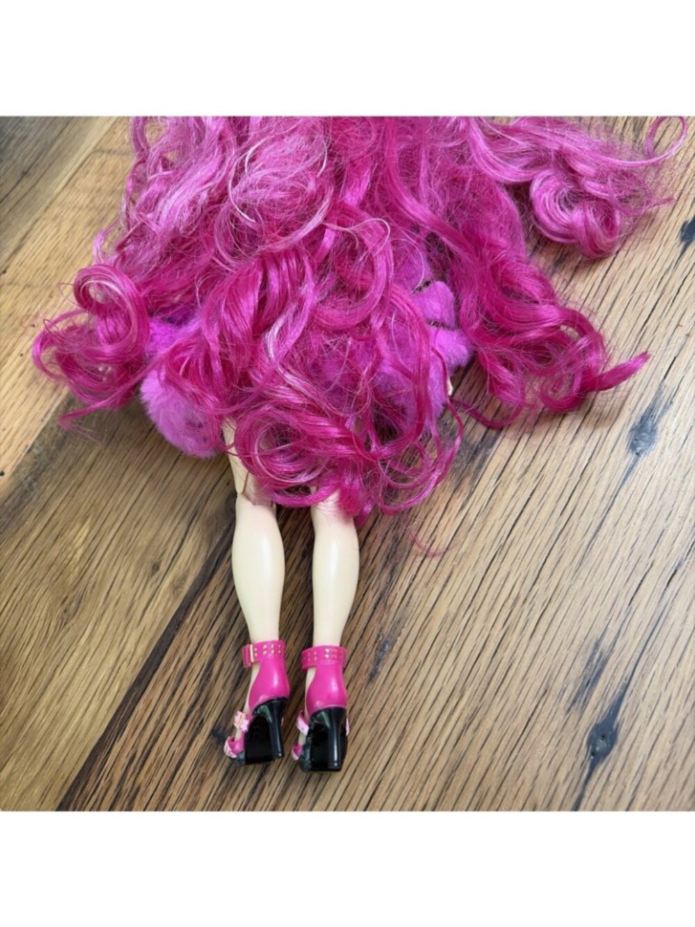 Rainbow High Stella Monroe Fashion Doll - Picture 6 of 7